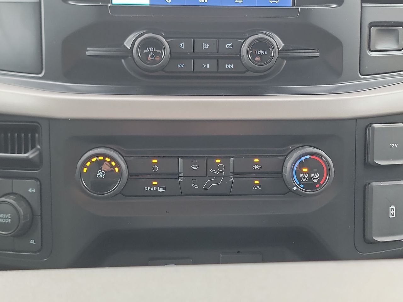 Thumbnail: 2023 Ford F-150 - 18