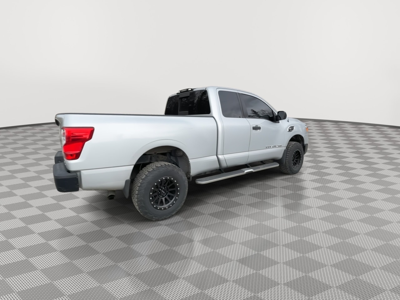 Thumbnail: 2017 Nissan Titan - 8