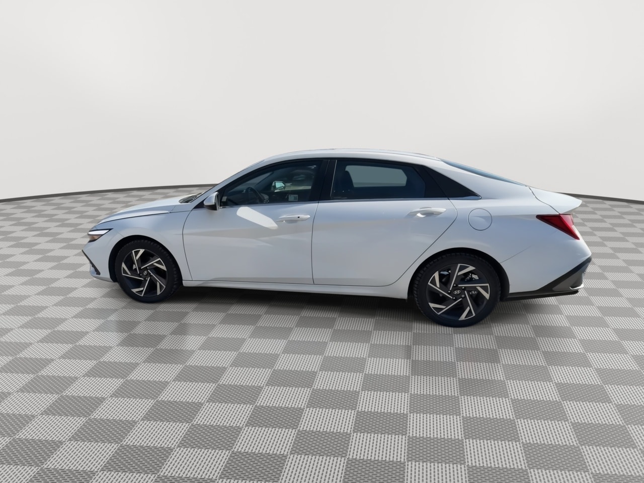 Thumbnail: 2024 Hyundai Elantra - 5