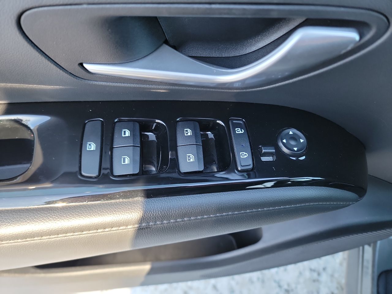 Thumbnail: 2022 Hyundai Tucson - 11