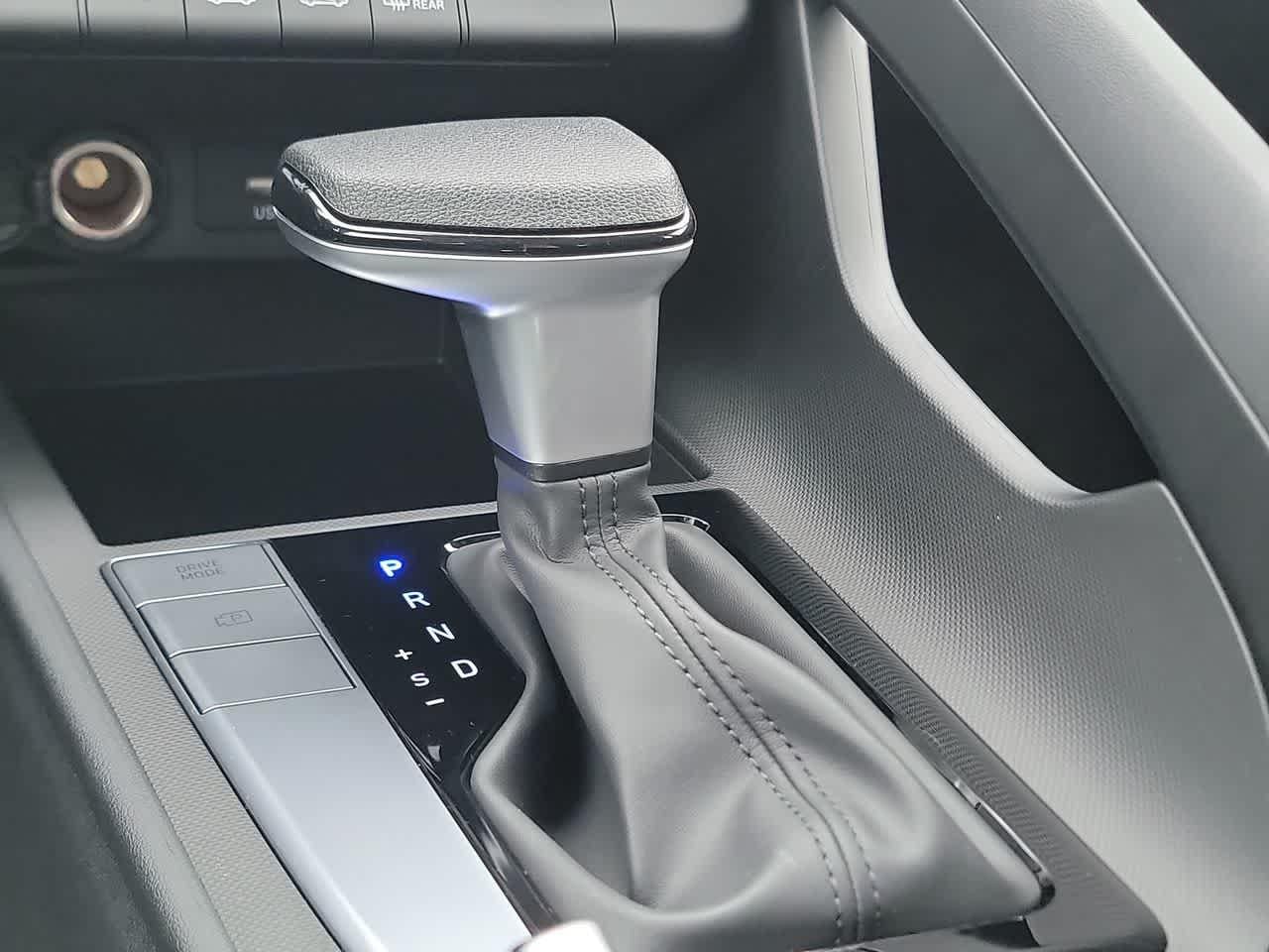 Thumbnail: 2026 Hyundai Elantra - 17