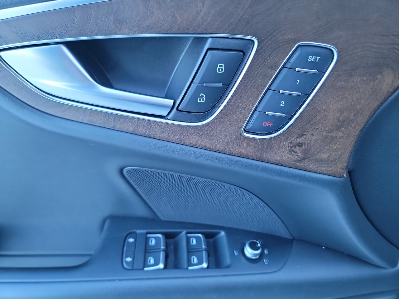 Thumbnail: 2013 Audi S7 - 11