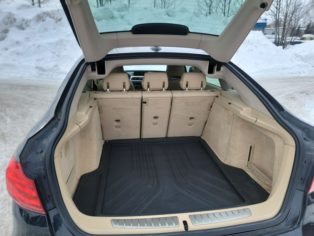 Thumbnail: 2014 BMW 3 Series - 21