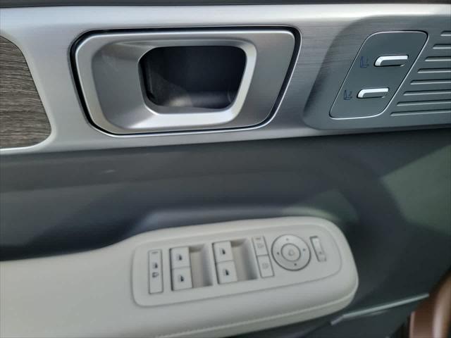 2025 Hyundai Santa Fe Calligraphy 11