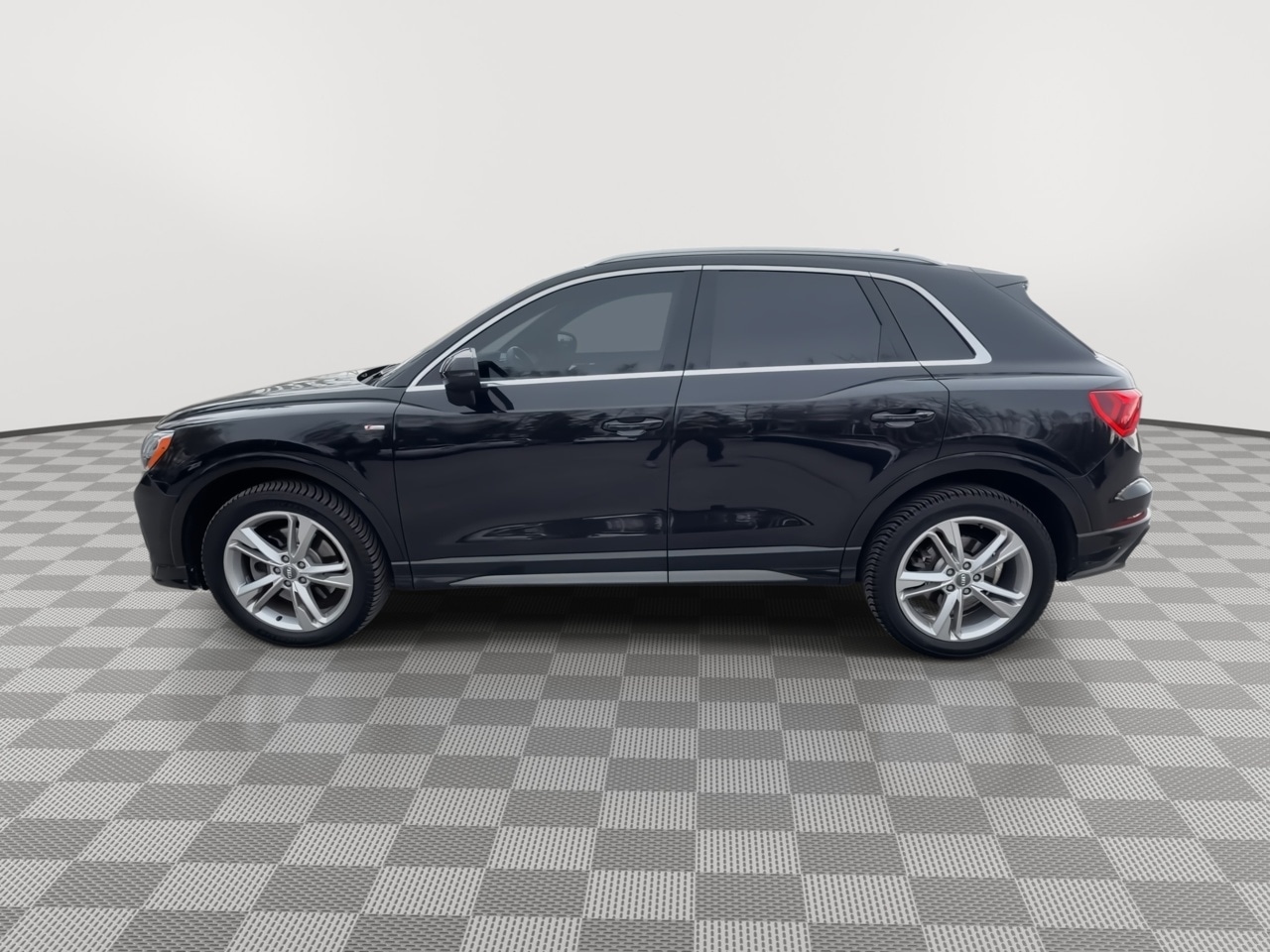 Thumbnail: 2020 Audi Q3 - 5