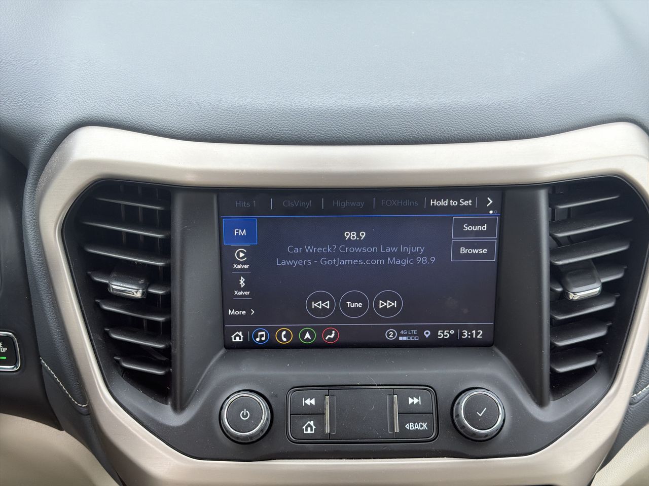 Thumbnail: 2023 GMC Acadia - 16