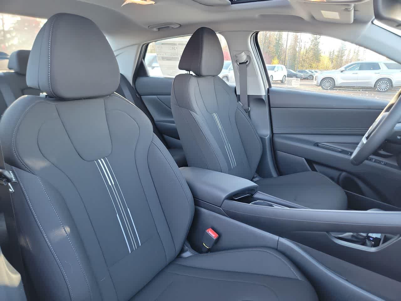 Thumbnail: 2025 Hyundai Elantra - 21