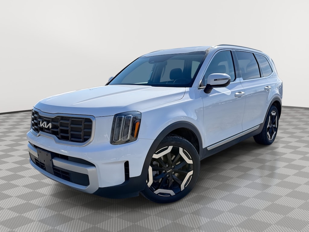 Used 2025 Kia Telluride S SUV
