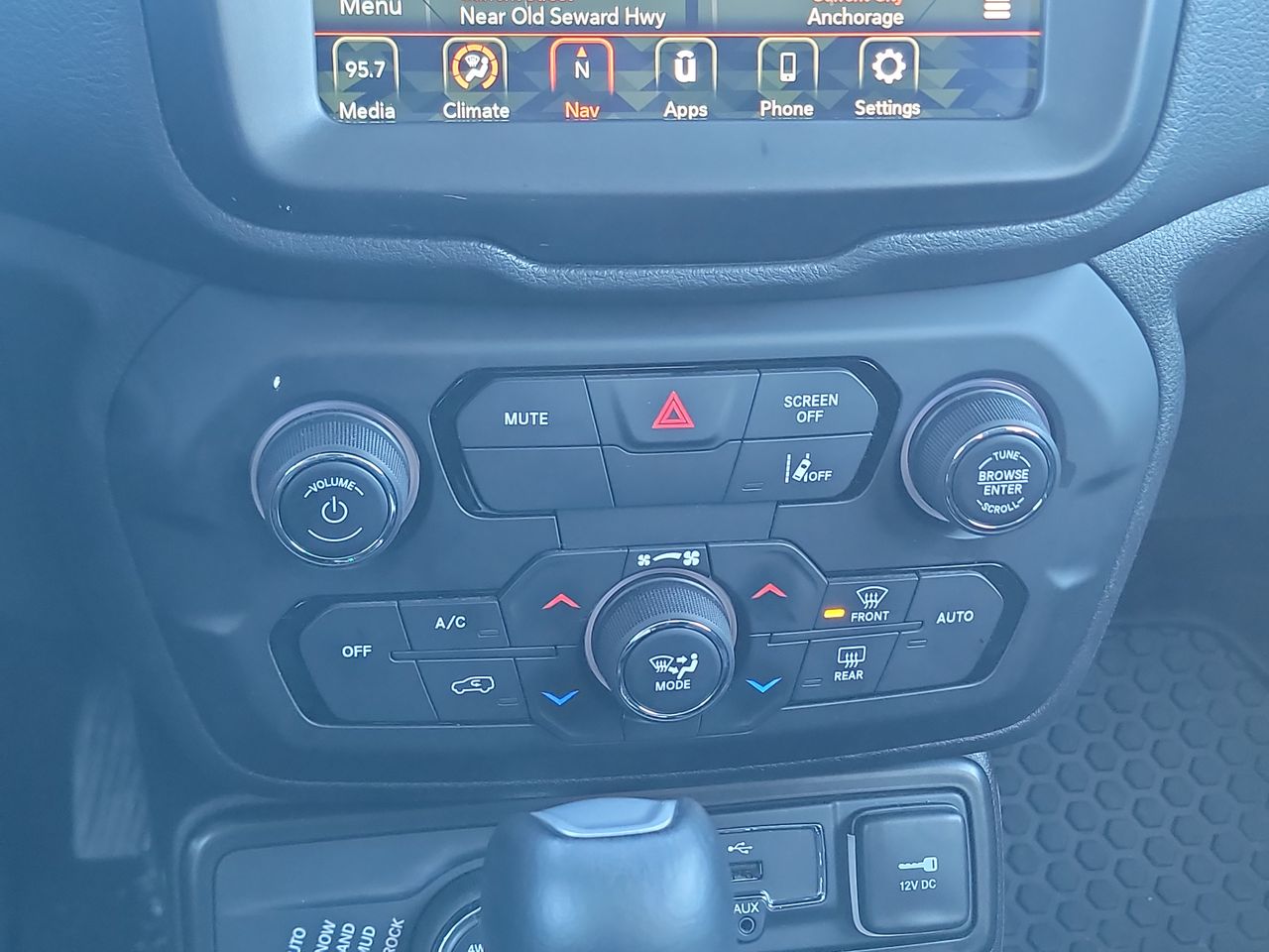 Thumbnail: 2023 Jeep Renegade - 19