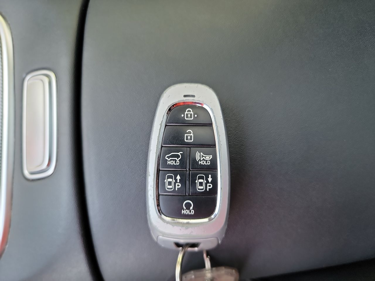 2023 Hyundai Santa Fe Limited 25