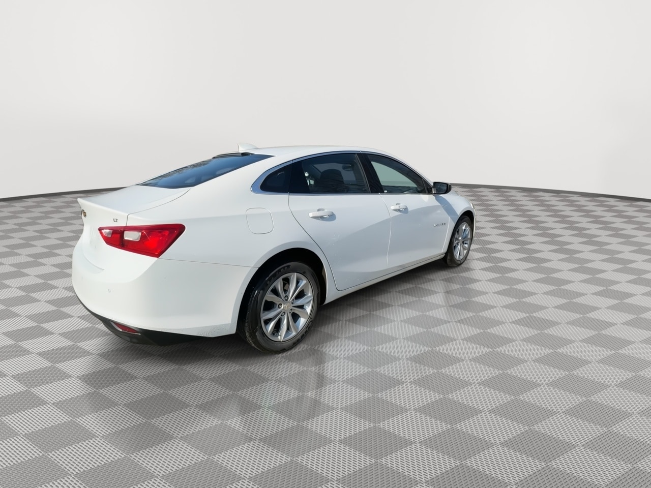 Thumbnail: 2024 Chevrolet Malibu - 8
