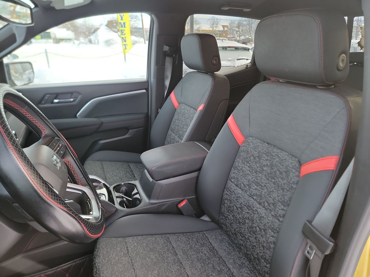 Thumbnail: 2023 Chevrolet Colorado - 13