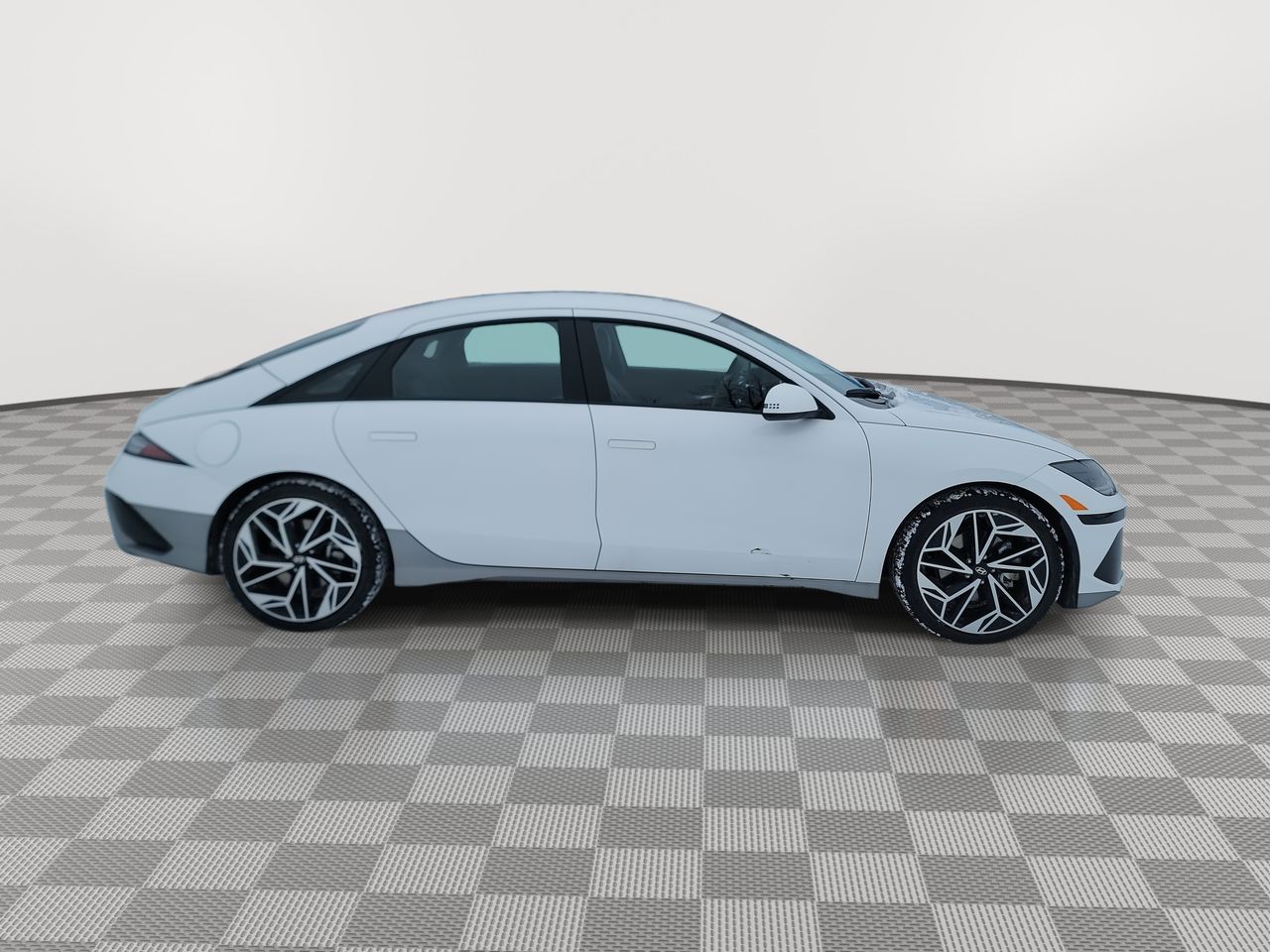 Thumbnail: 2023 Hyundai Ioniq 6 - 9