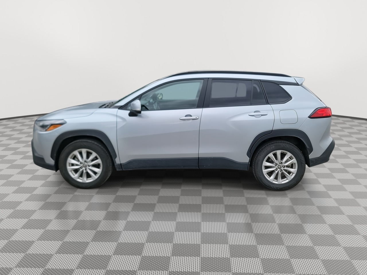 Thumbnail: 2022 Toyota Corolla Cross - 5