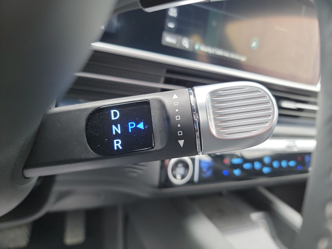 Thumbnail: 2023 Hyundai Ioniq 6 - 19