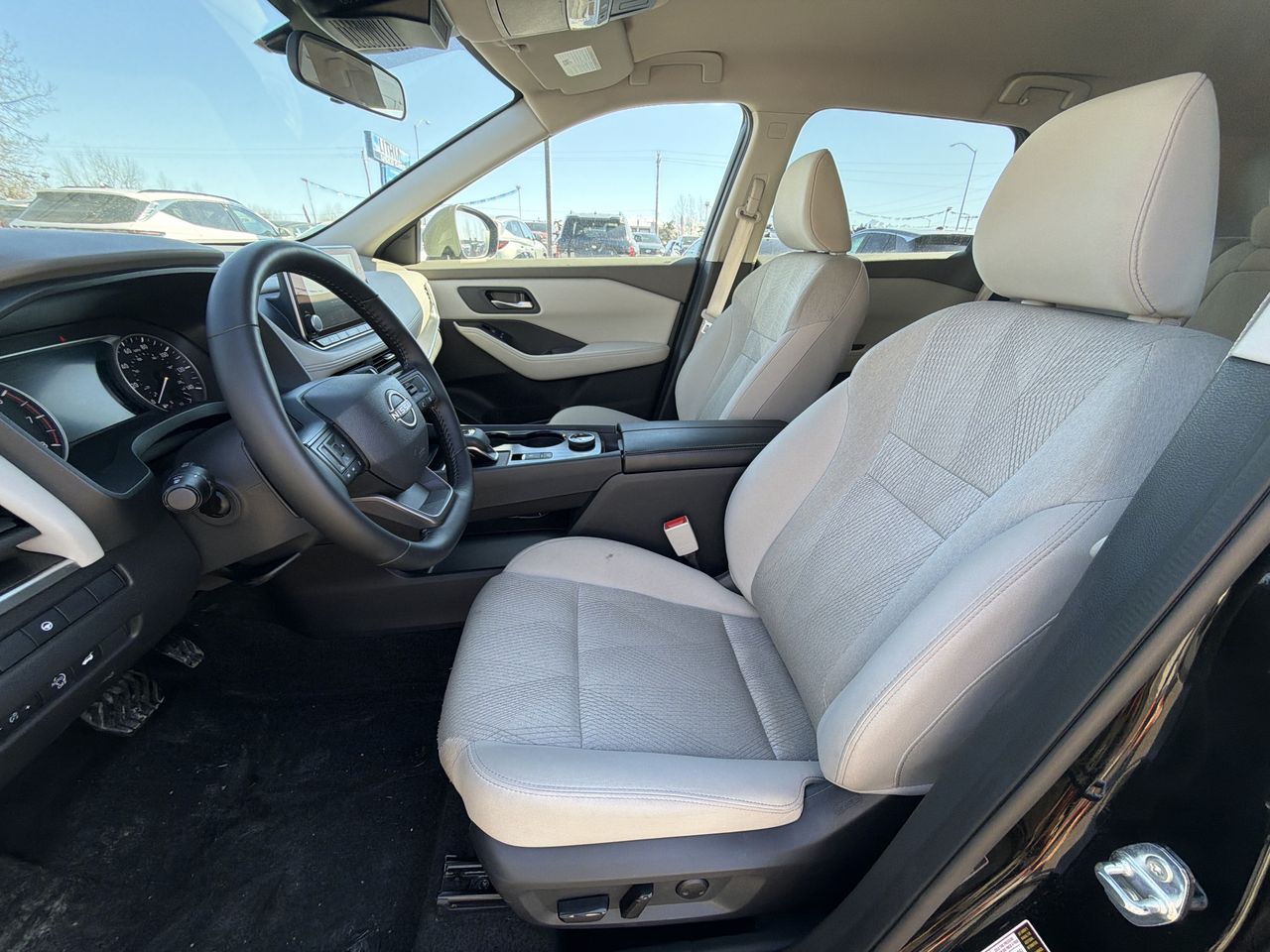 Thumbnail: 2025 Nissan Rogue - 13