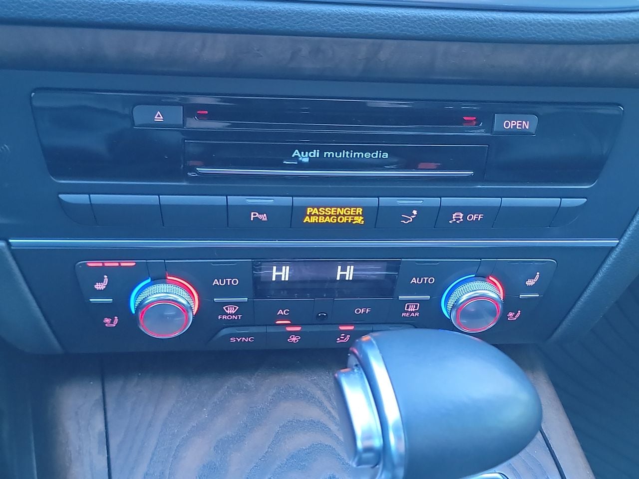 Thumbnail: 2013 Audi S7 - 19