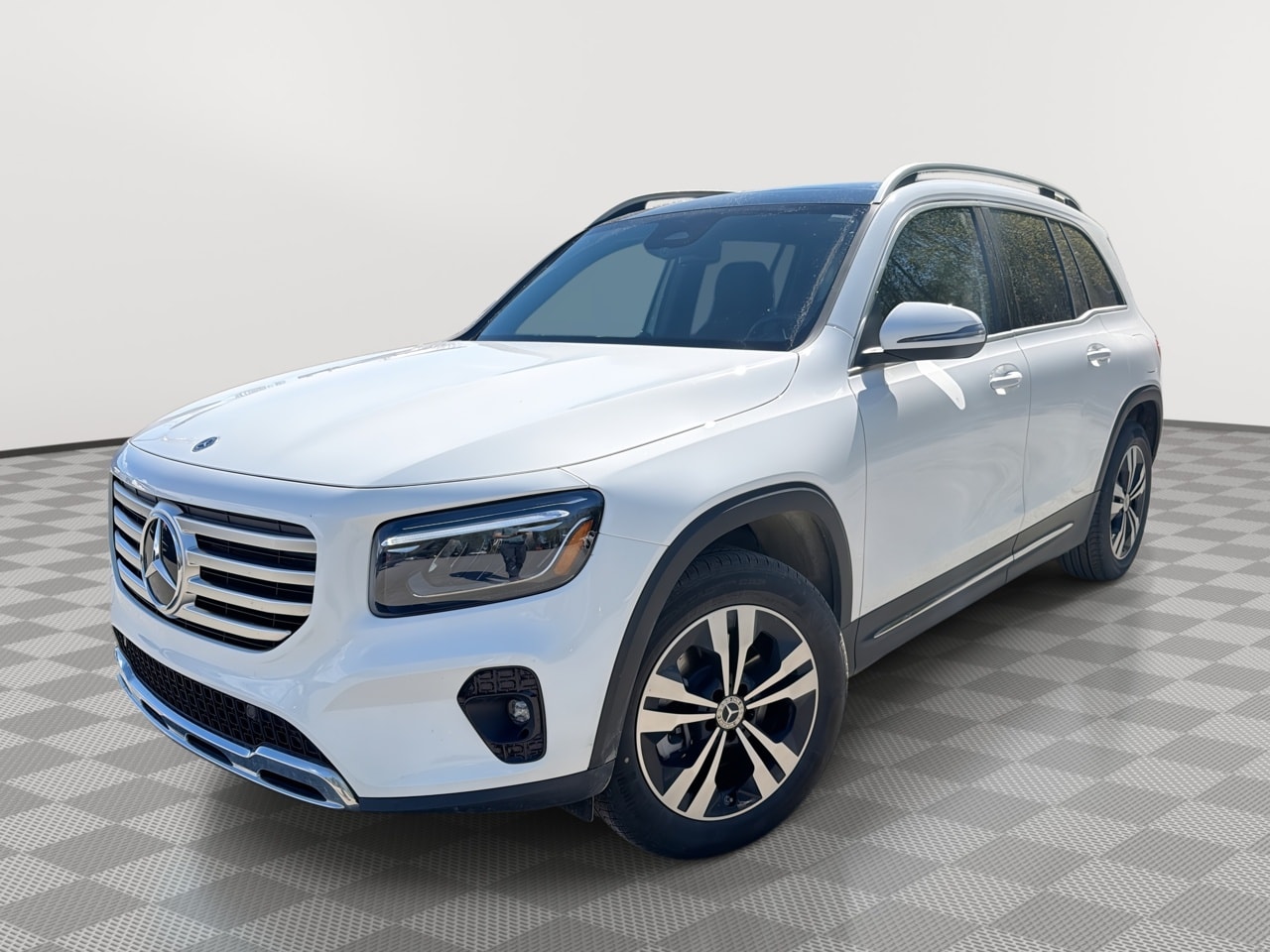 2026 Mercedes-Benz GLB GLB 250 4MATIC's photo