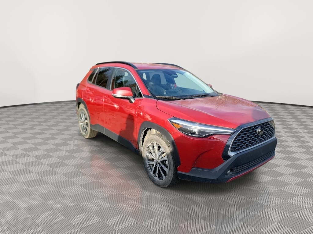 Used 2023 Toyota Corolla Cross XLE SUV
