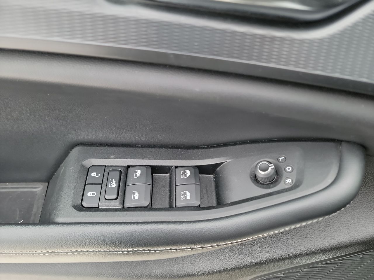 Thumbnail: 2024 Jeep Grand Cherokee L - 11