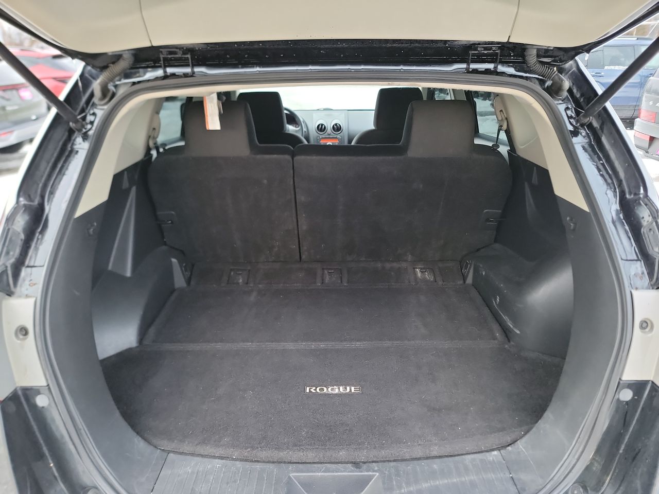 Thumbnail: 2015 Nissan Rogue - 21