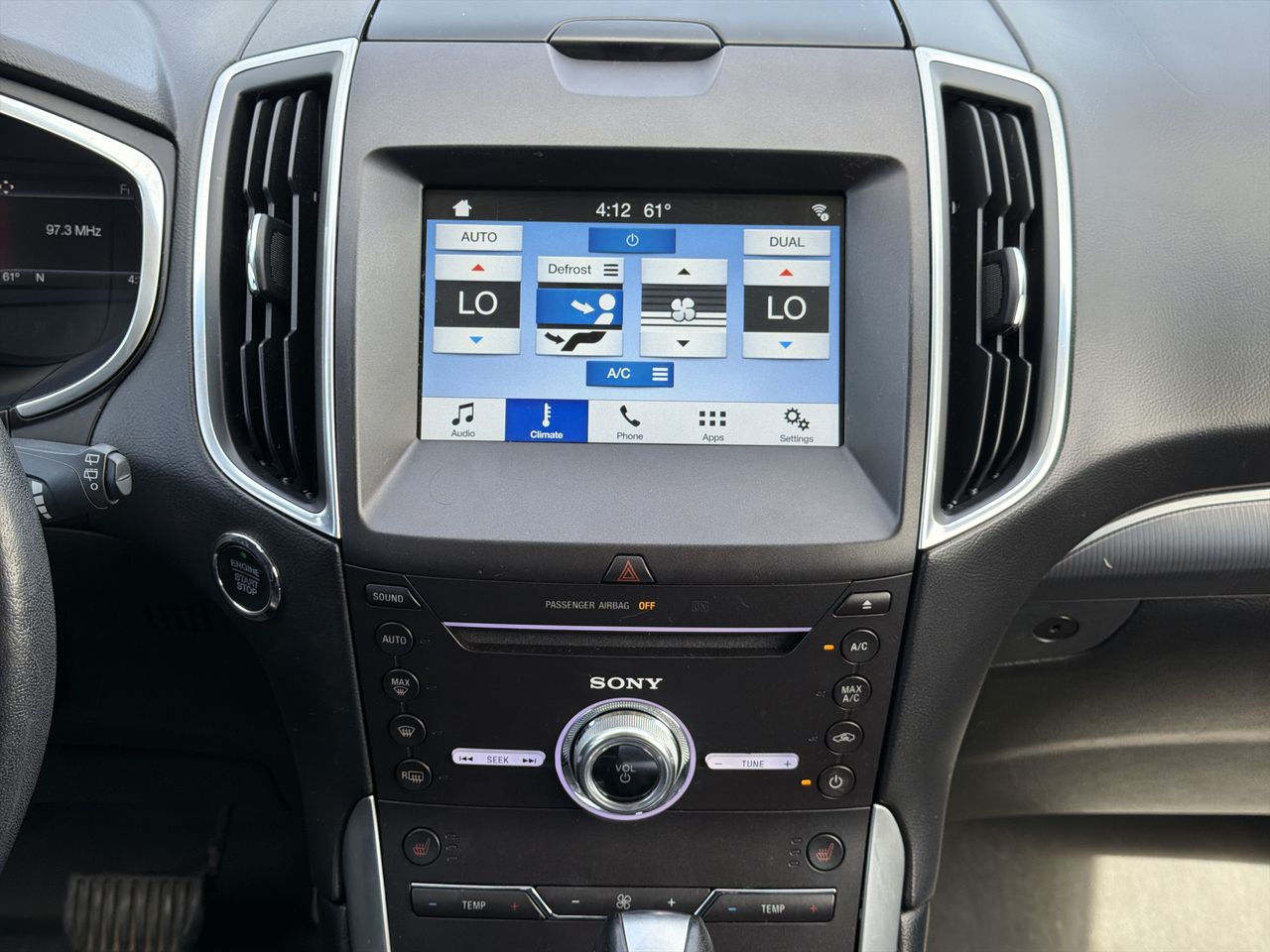 Thumbnail: 2017 Ford Edge - 18