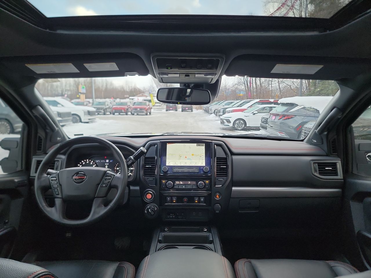 Thumbnail: 2022 Nissan Titan - 26