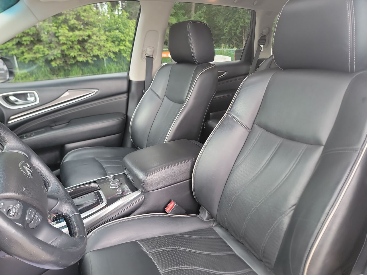 Thumbnail: 2016 INFINITI QX60 - 13
