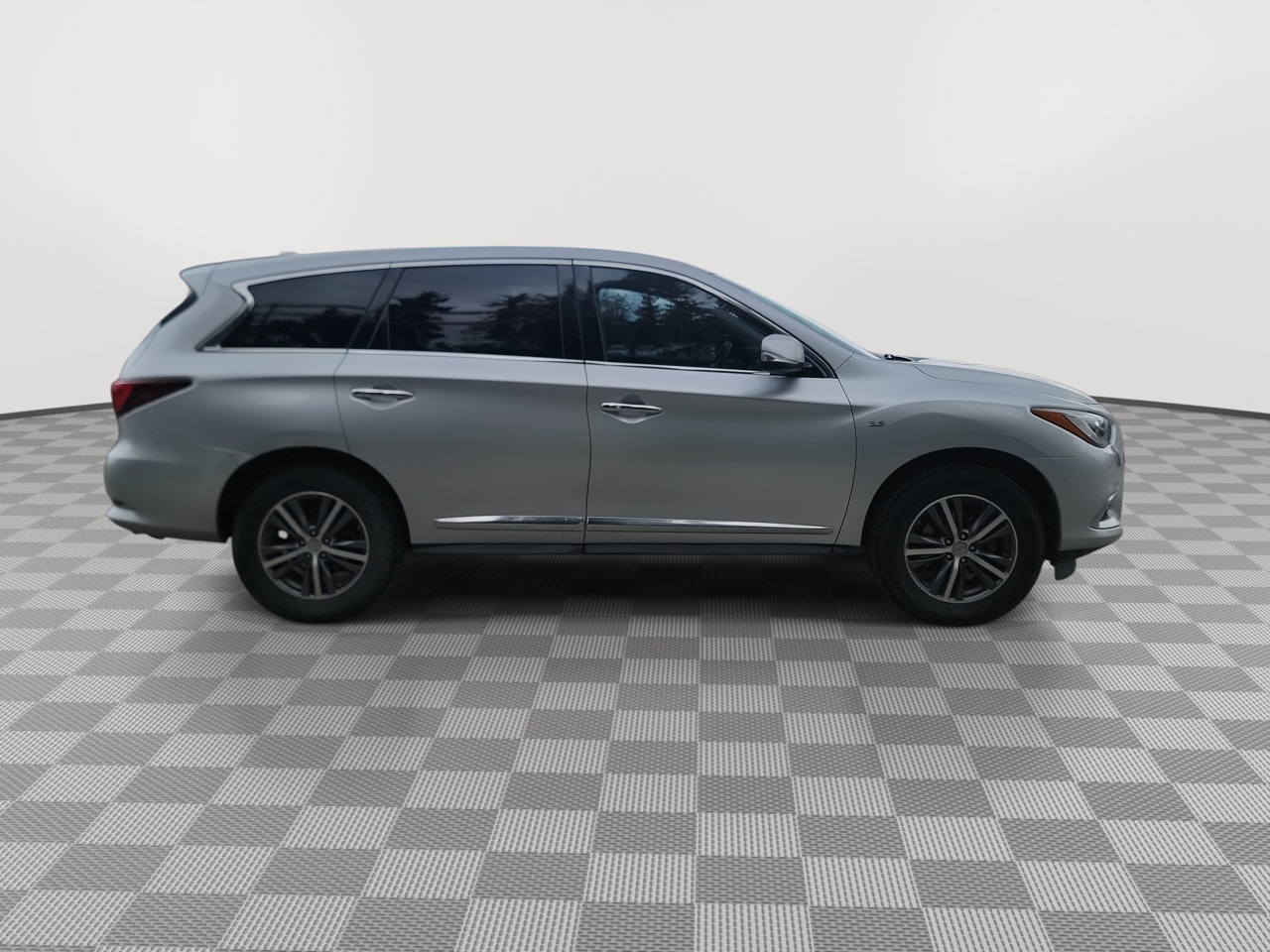 Thumbnail: 2016 INFINITI QX60 - 9