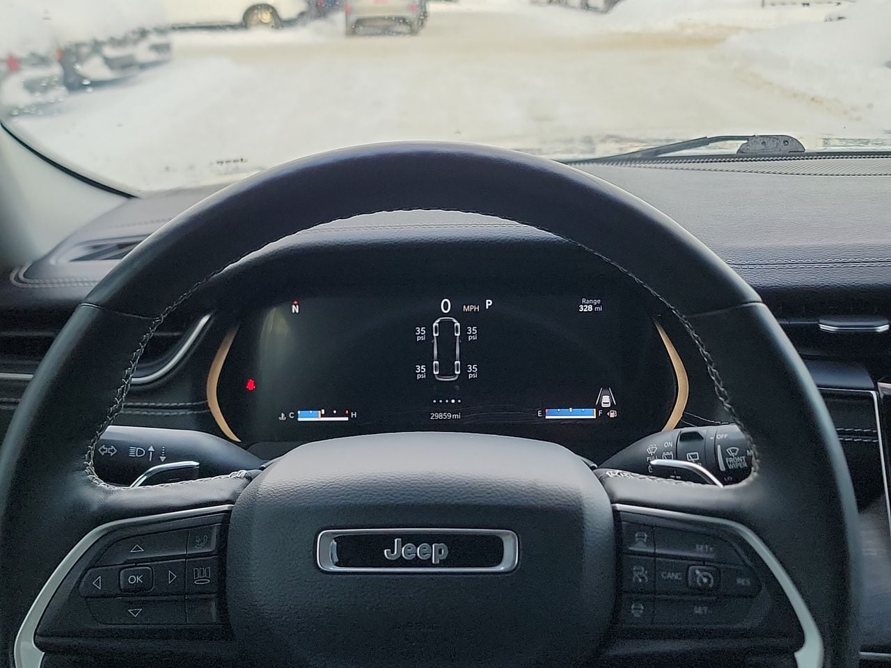 Thumbnail: 2022 Jeep Grand Cherokee - 15