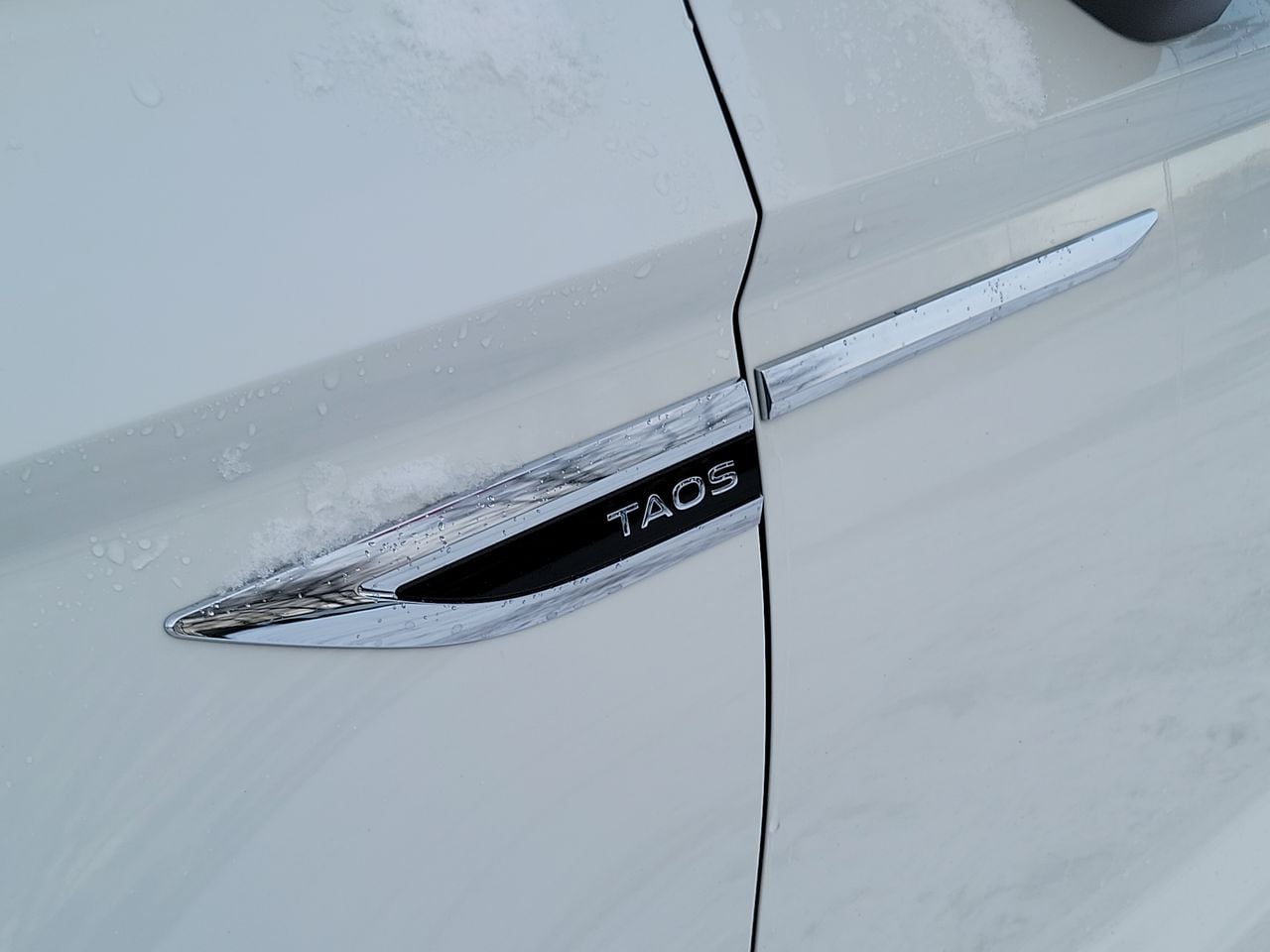 Thumbnail: 2023 Volkswagen Taos - 24