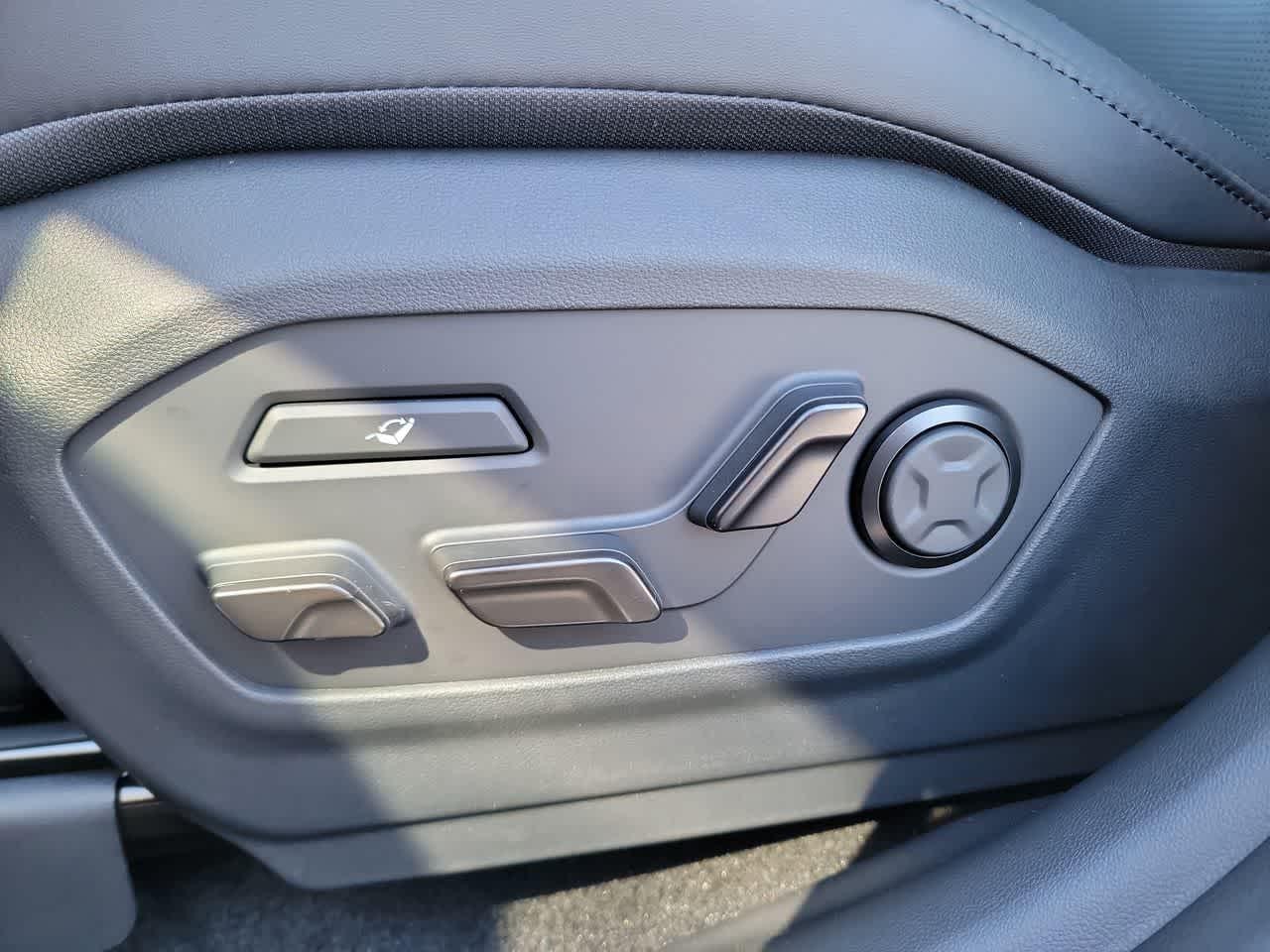 Thumbnail: 2026 Hyundai Santa Fe - 12