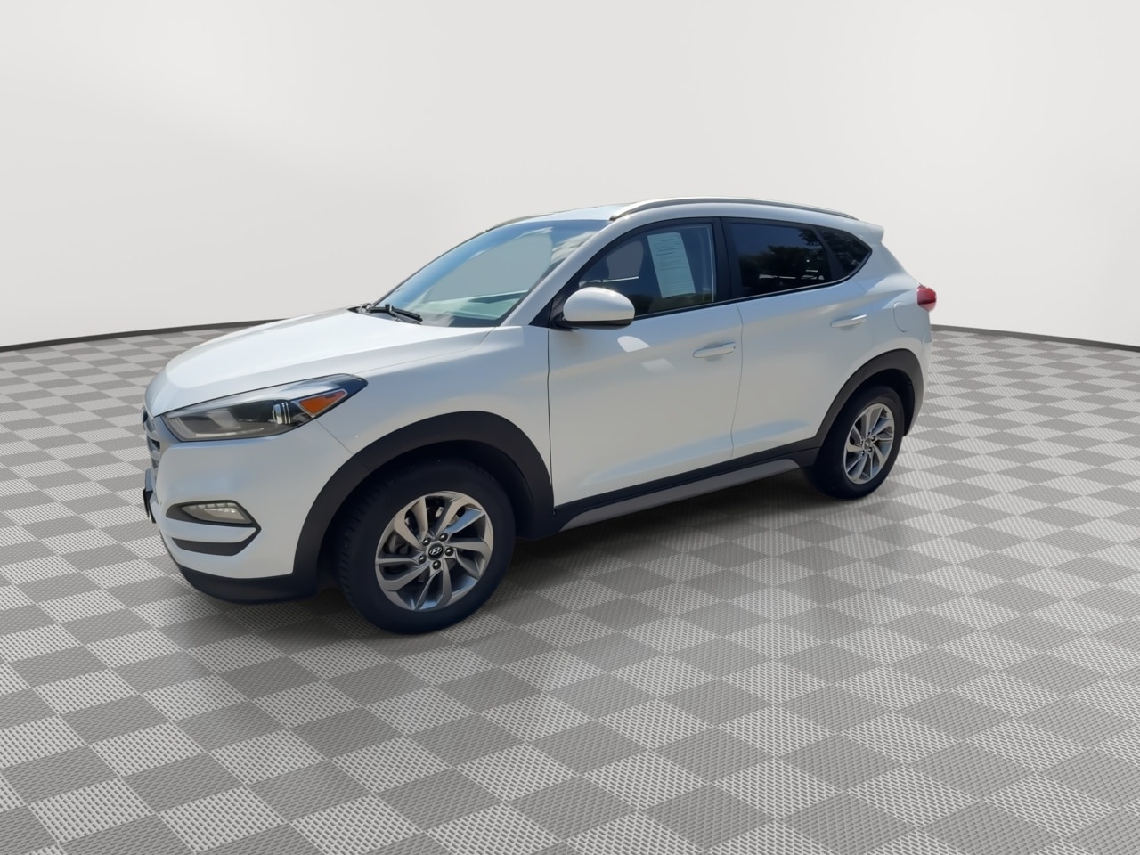 Thumbnail: 2018 Hyundai Tucson - 4