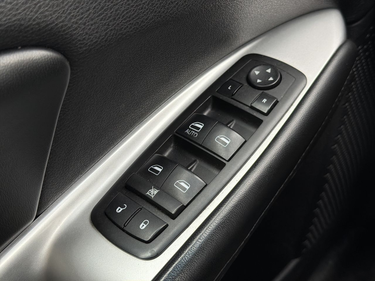 Thumbnail: 2014 Dodge Journey - 11