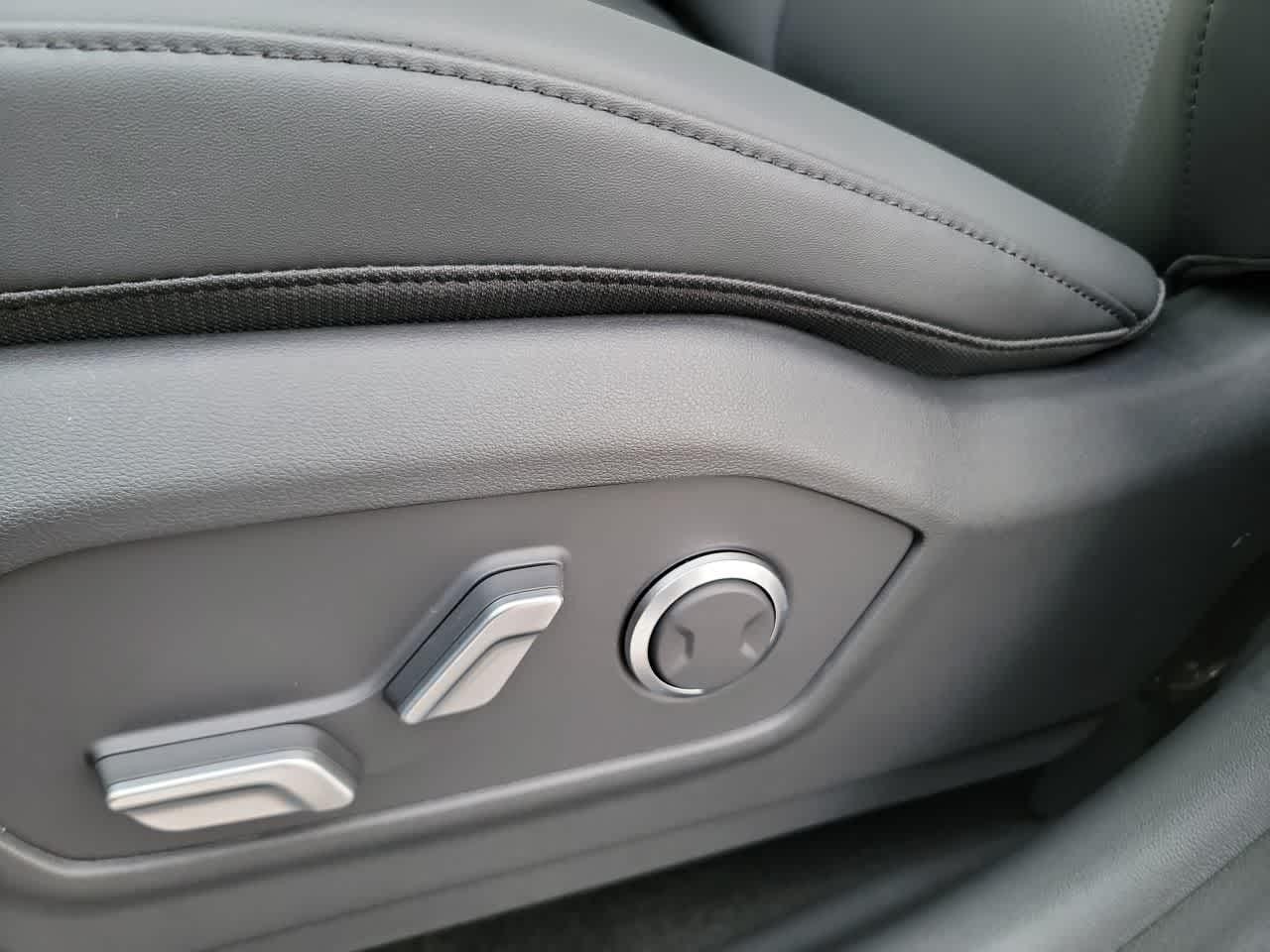 Thumbnail: 2026 Hyundai Santa Fe - 12