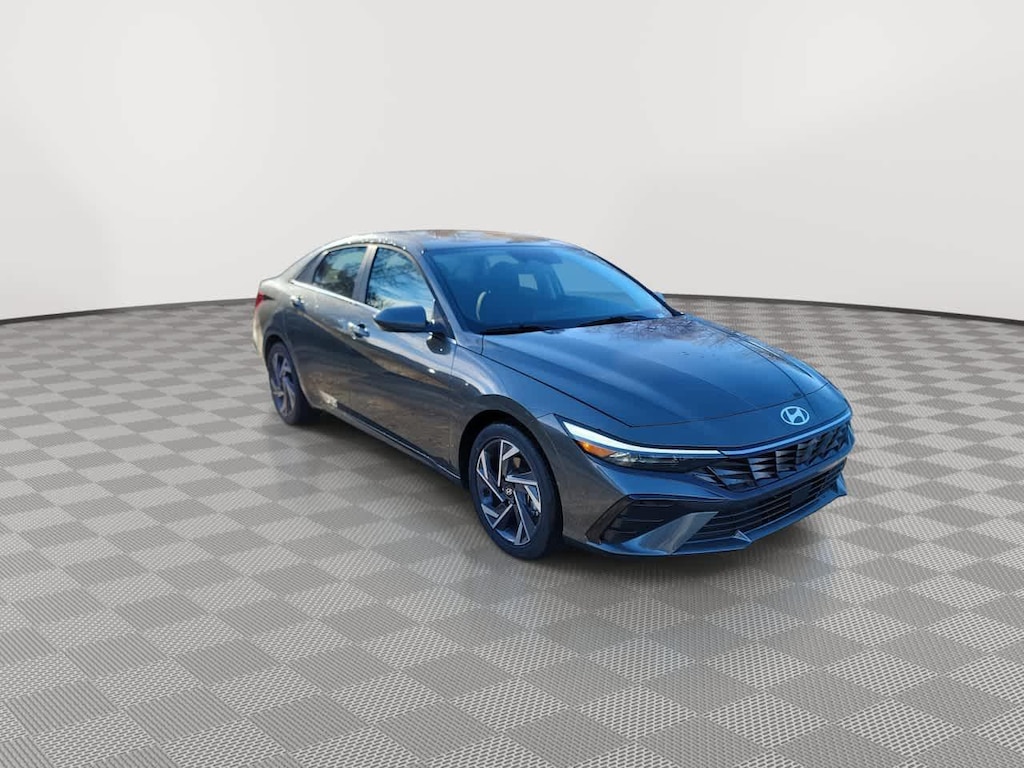 New 2025 Hyundai Elantra SEL Convenience Sedan