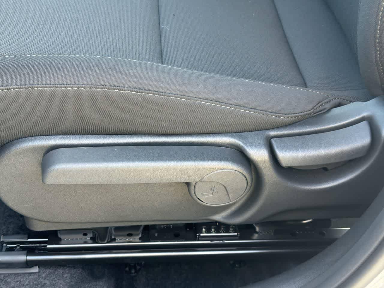 2027 Hyundai Kona Essential - Photo 12