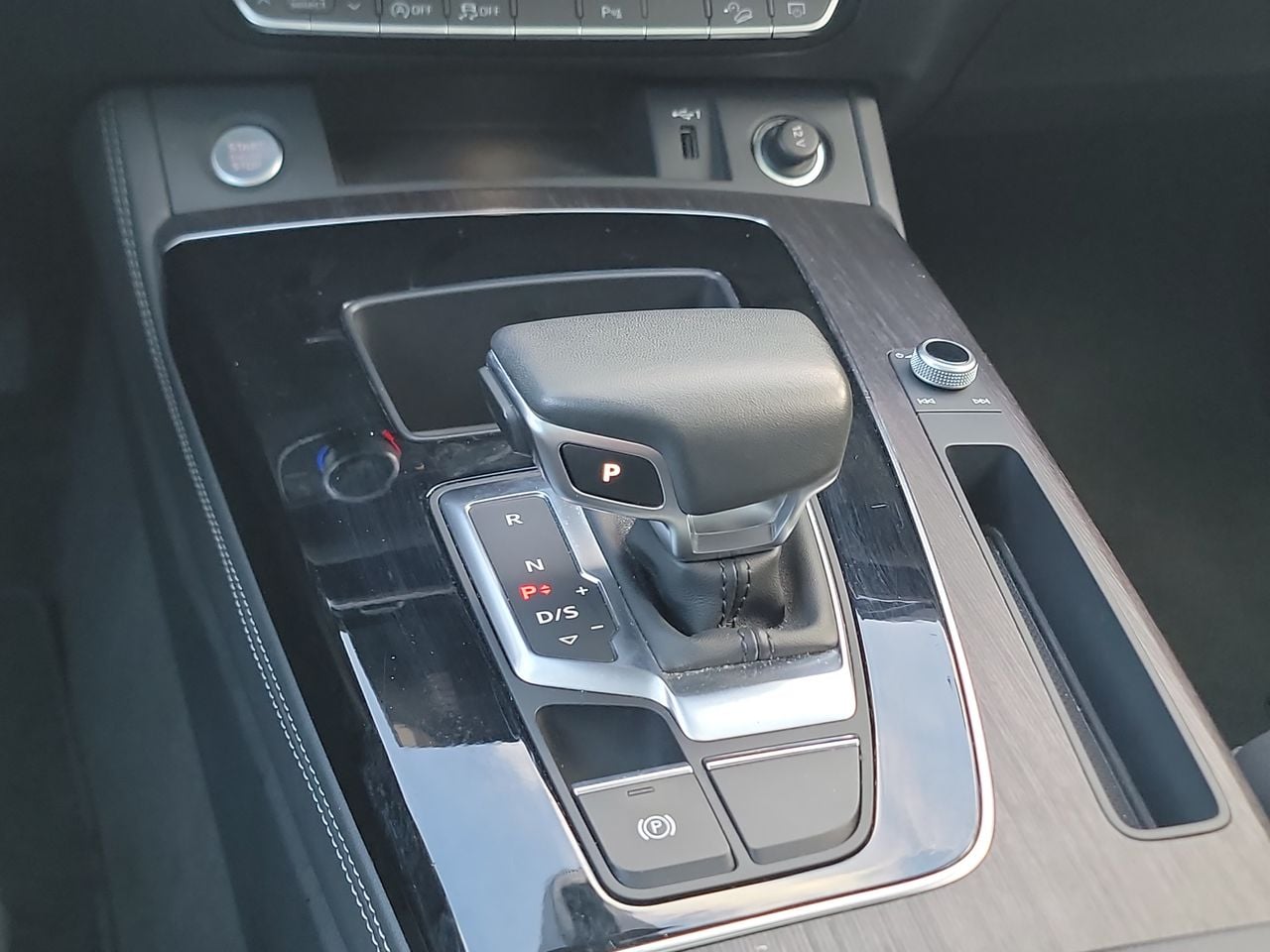 Thumbnail: 2024 Audi Q5 - 17