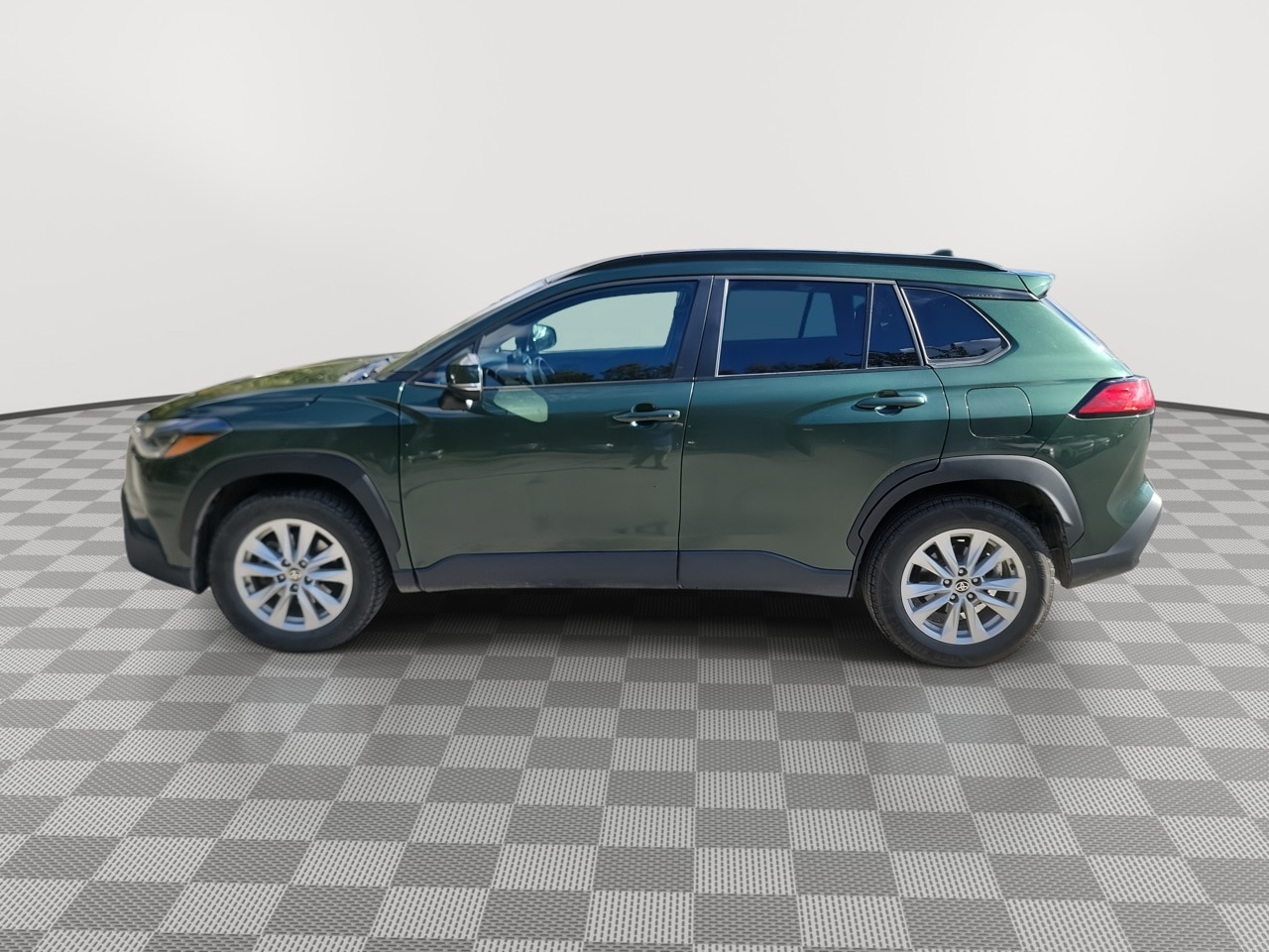 Thumbnail: 2022 Toyota Corolla Cross - 5