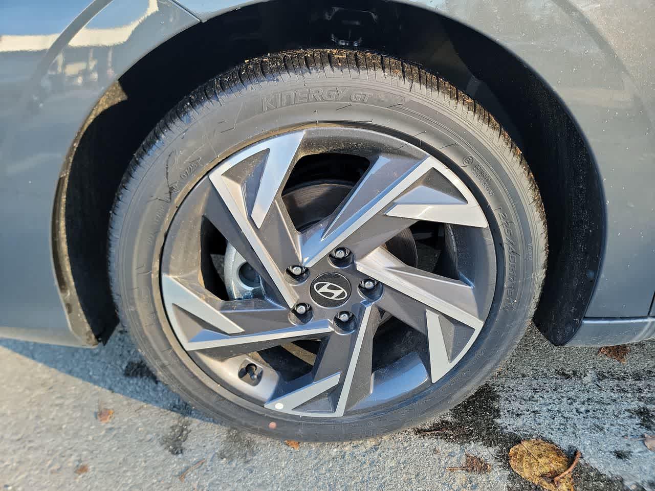 Thumbnail: 2025 Hyundai Elantra - 10