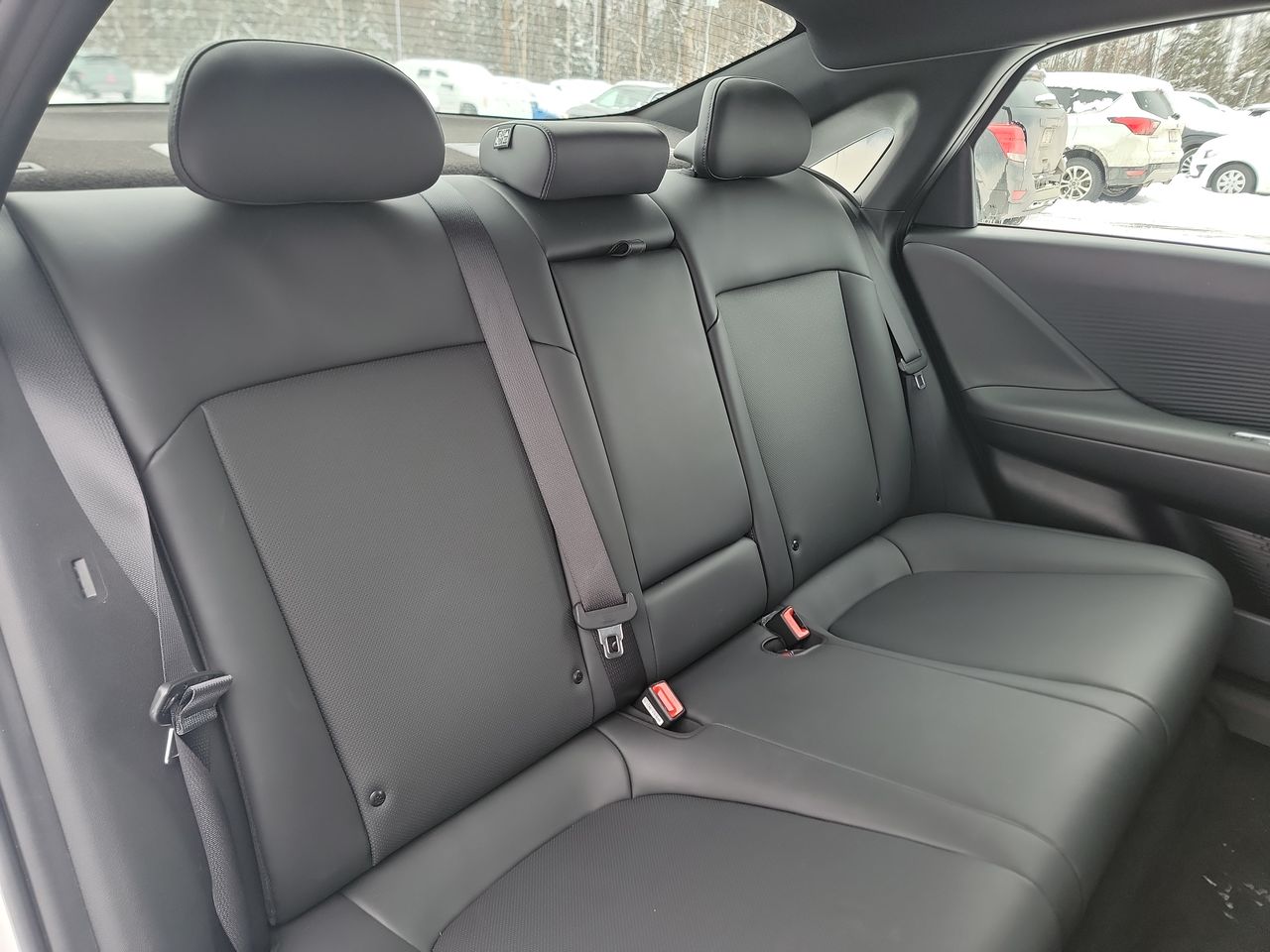 Thumbnail: 2023 Hyundai Ioniq 6 - 22