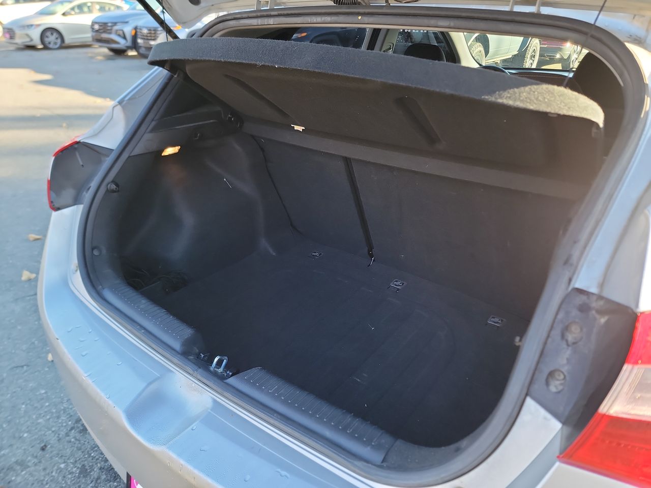 Thumbnail: 2014 Hyundai Elantra - 21