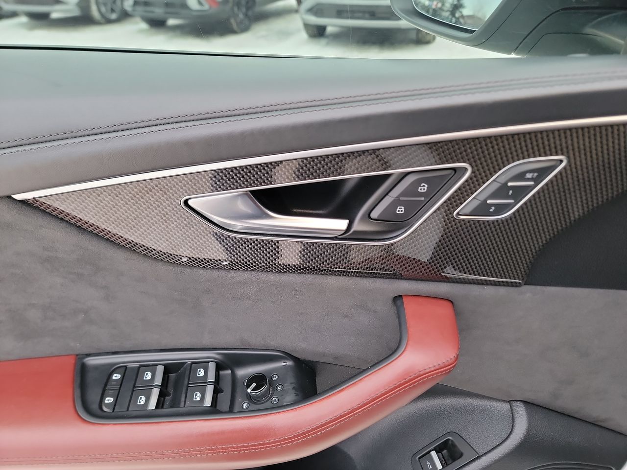 Thumbnail: 2020 Audi SQ8 - 11