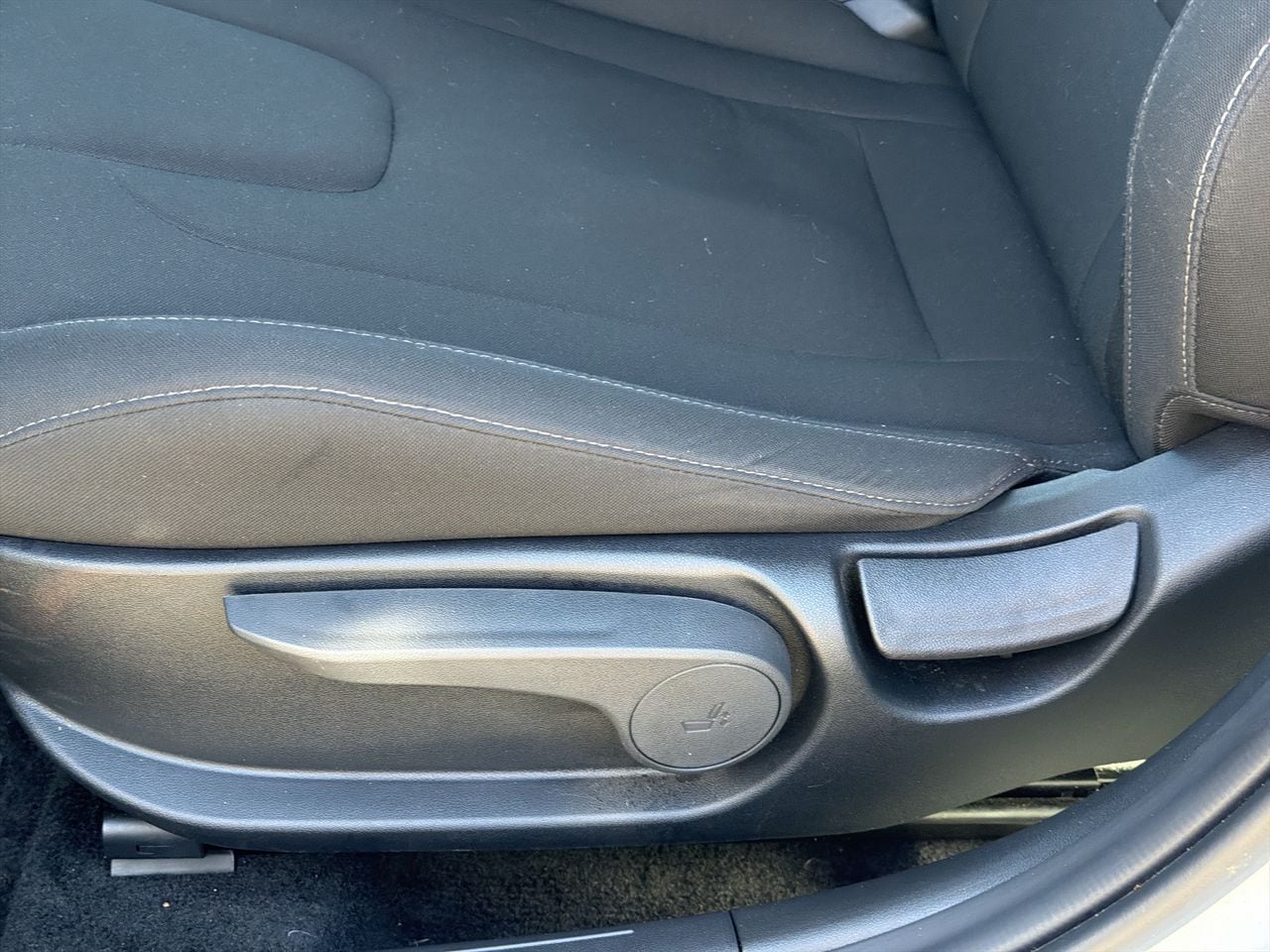 Thumbnail: 2024 Hyundai Elantra - 12