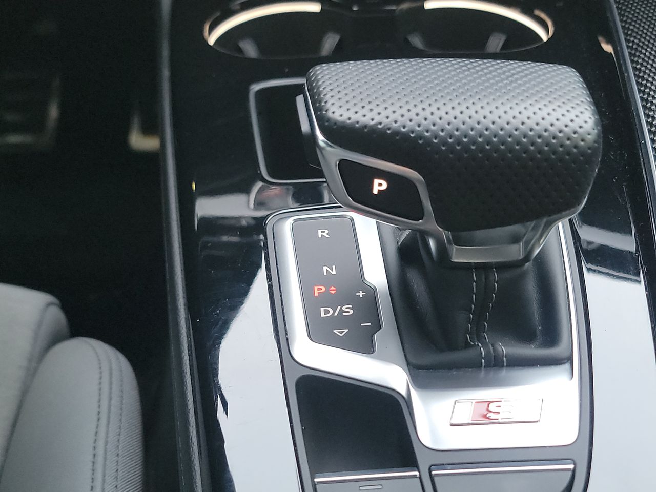 Thumbnail: 2022 Audi S4 - 17