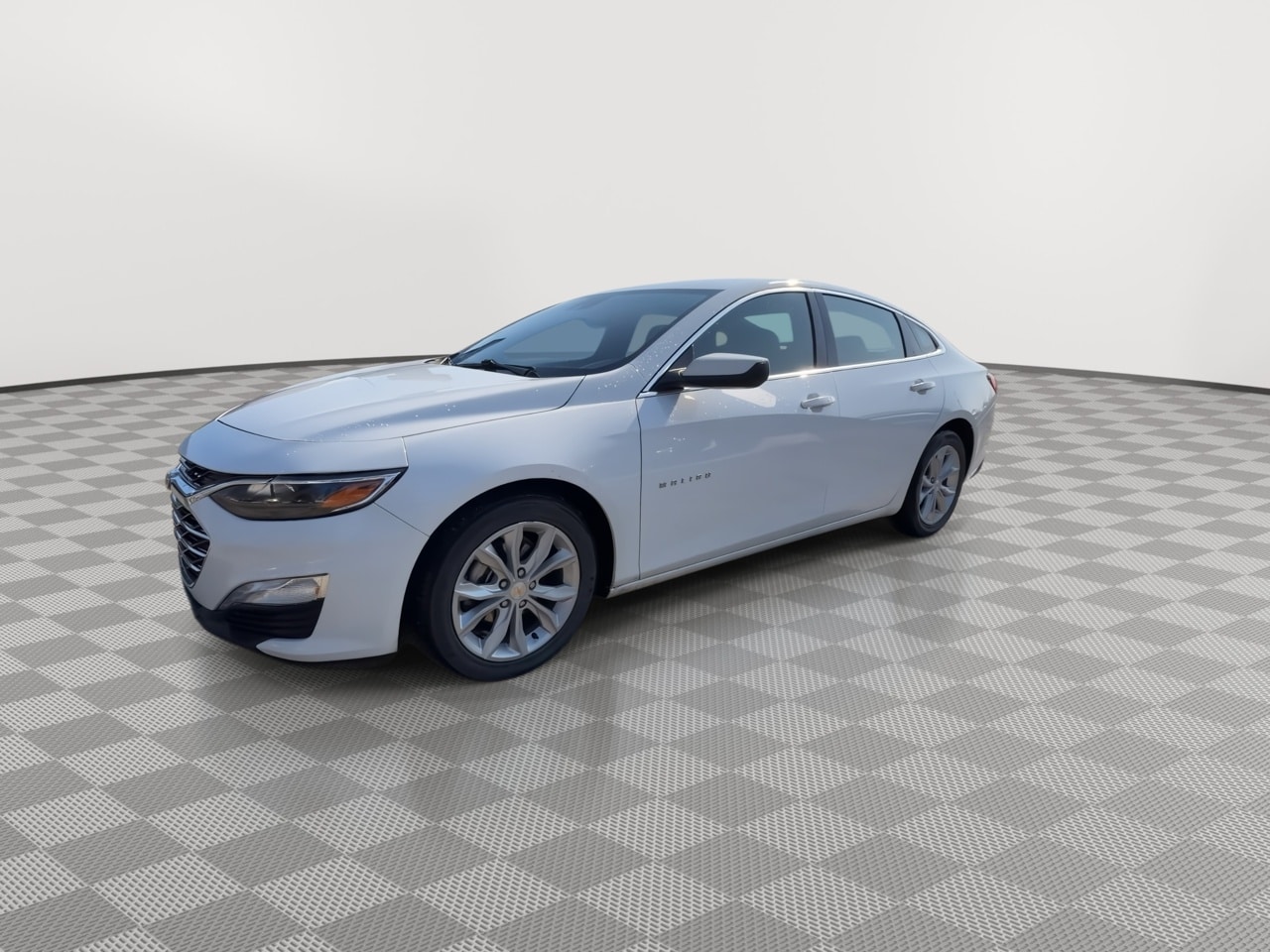 Thumbnail: 2024 Chevrolet Malibu - 4