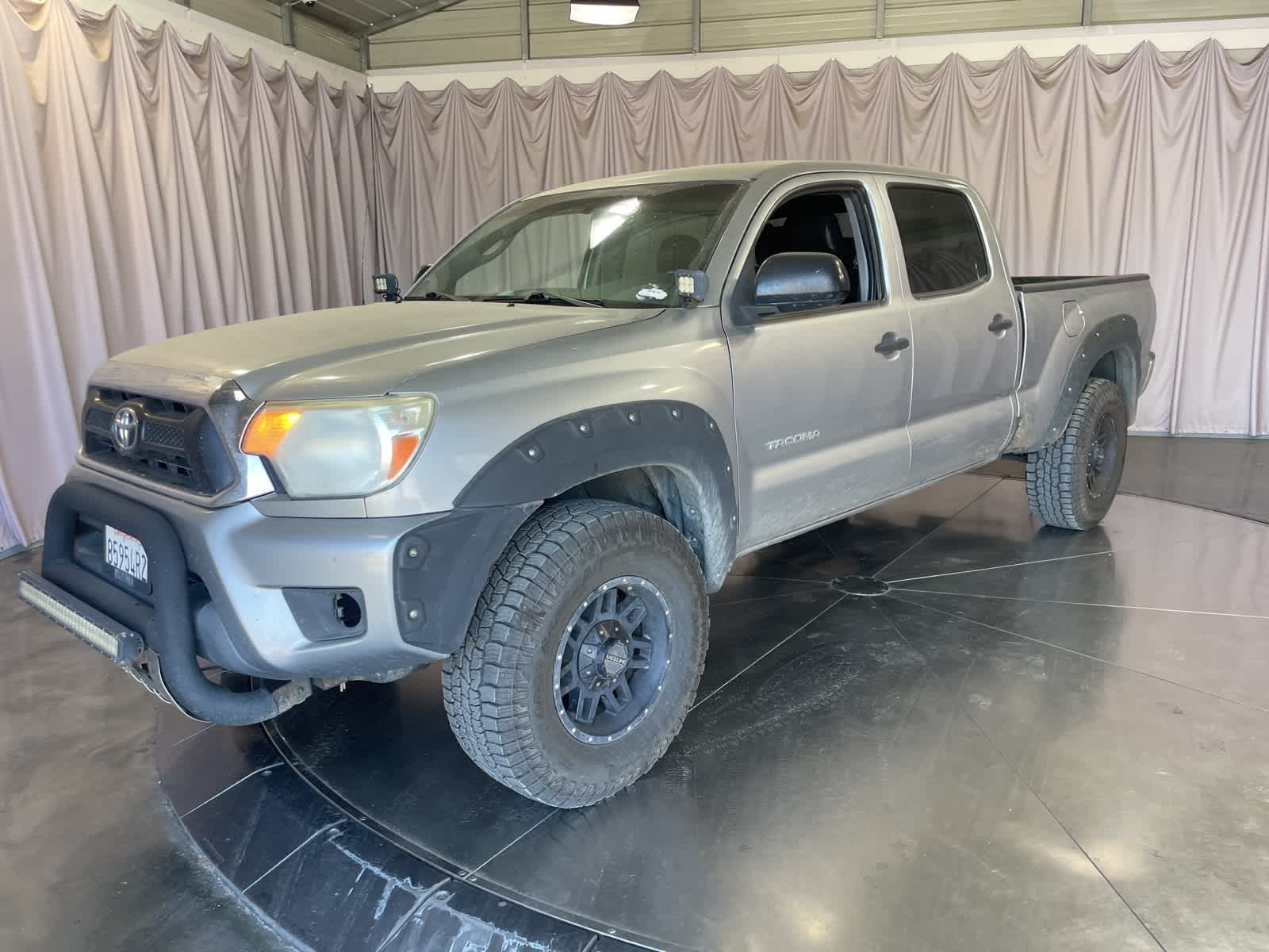 Used 2014 Toyota Tacoma PreRunner with VIN 3TMKU4HN0EM039549 for sale in Fresno, CA