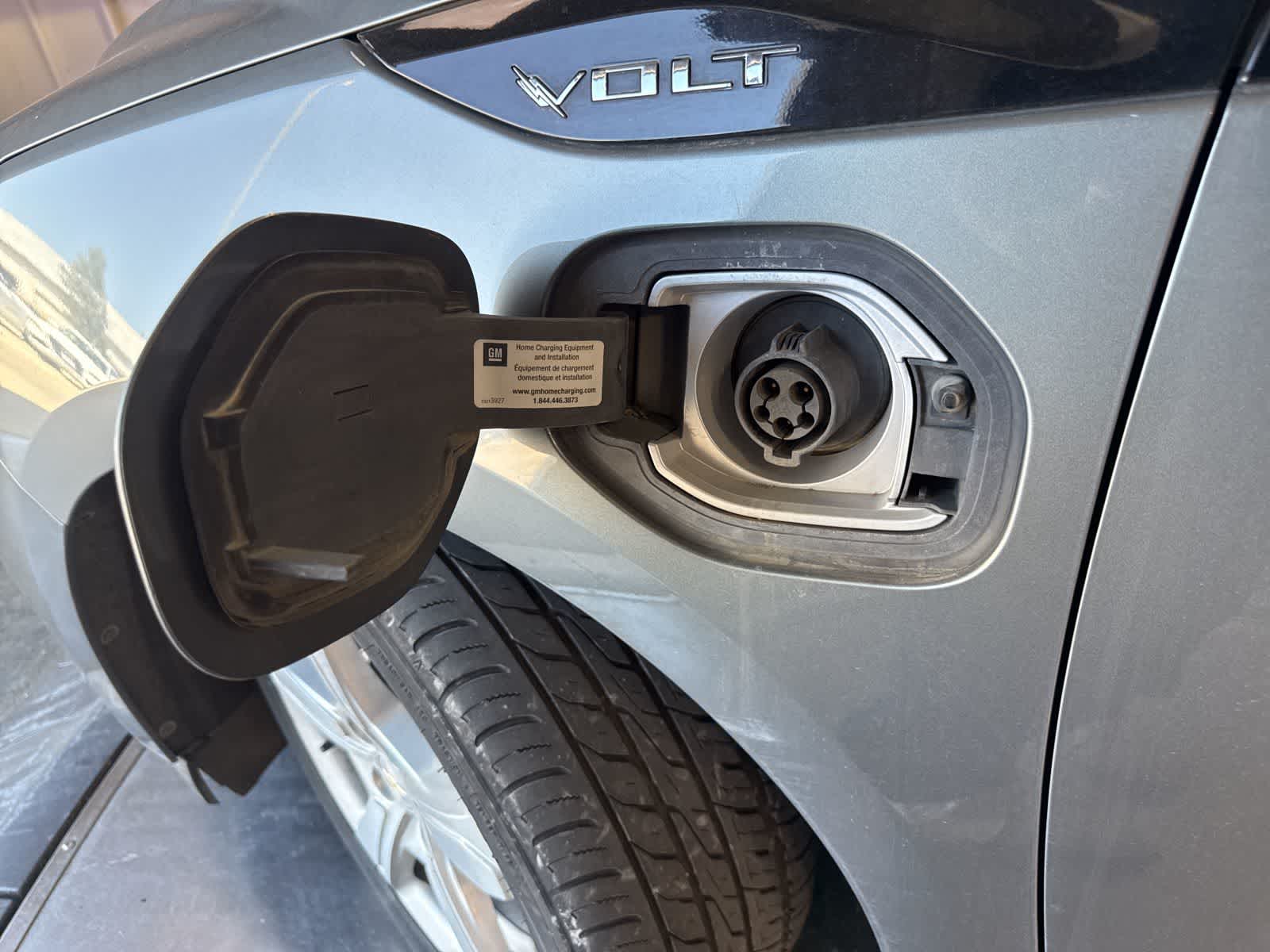 Thumbnail: 2017 Chevrolet Volt - 9