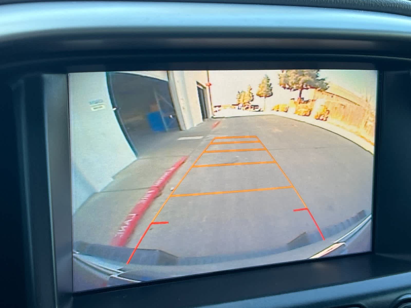 Thumbnail: 2017 Chevrolet Colorado - 19