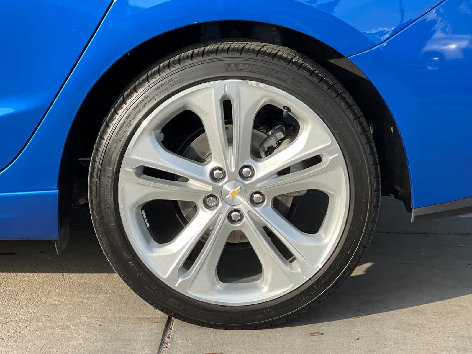 Thumbnail: 2017 Chevrolet Cruze - 25